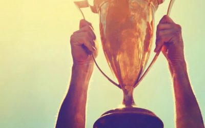 Riéndose en la cara de la adversidad  