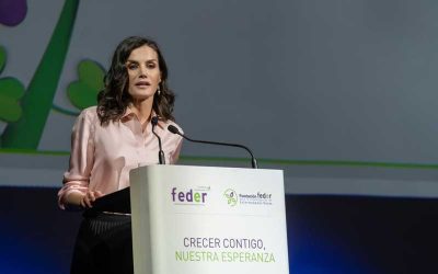 SM la Reina: «Querría reconocer el trabajo de todas las asociaciones que integran FEDER»