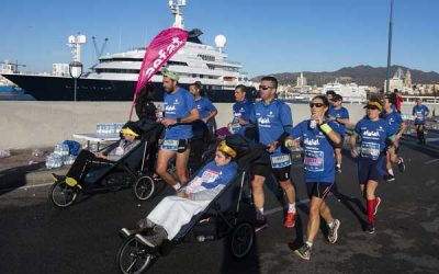5 jóvenes con ataxia telangiectasia y 30 corredores solidarios en el Zurich Maratón Málaga